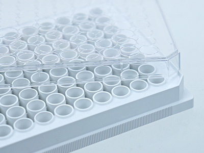 �����������ɽ����У��������������������ۻ�������������������͸����������������ͬʱ��������Һ��Ⱦ������